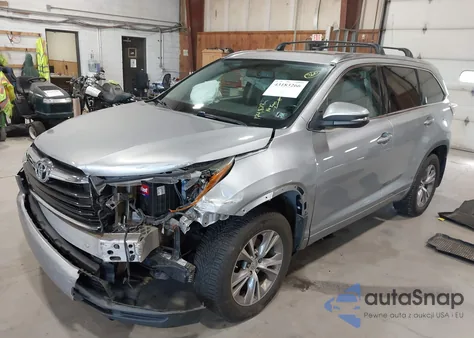 2015 Toyota Highlander Xle V6 из США, поврежденный, VIN 5TDJKRFH1FS209947